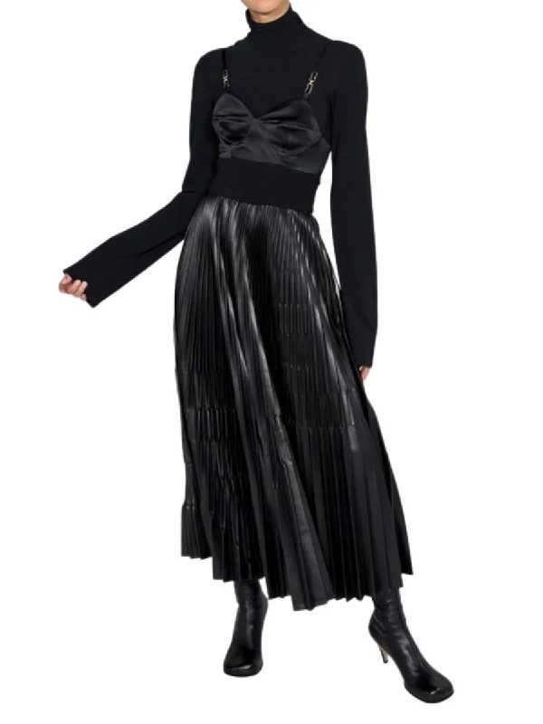 Picos de Europa Dress Black